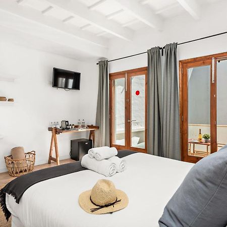 סיוטאדלה Hotel Boutique Ses 5 Claus מראה חיצוני תמונה